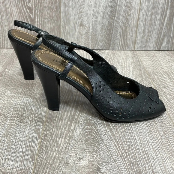 NWOT Seychelles Black Leather Slingback Pumps Heels 7.5 - Picture 4 of 16
